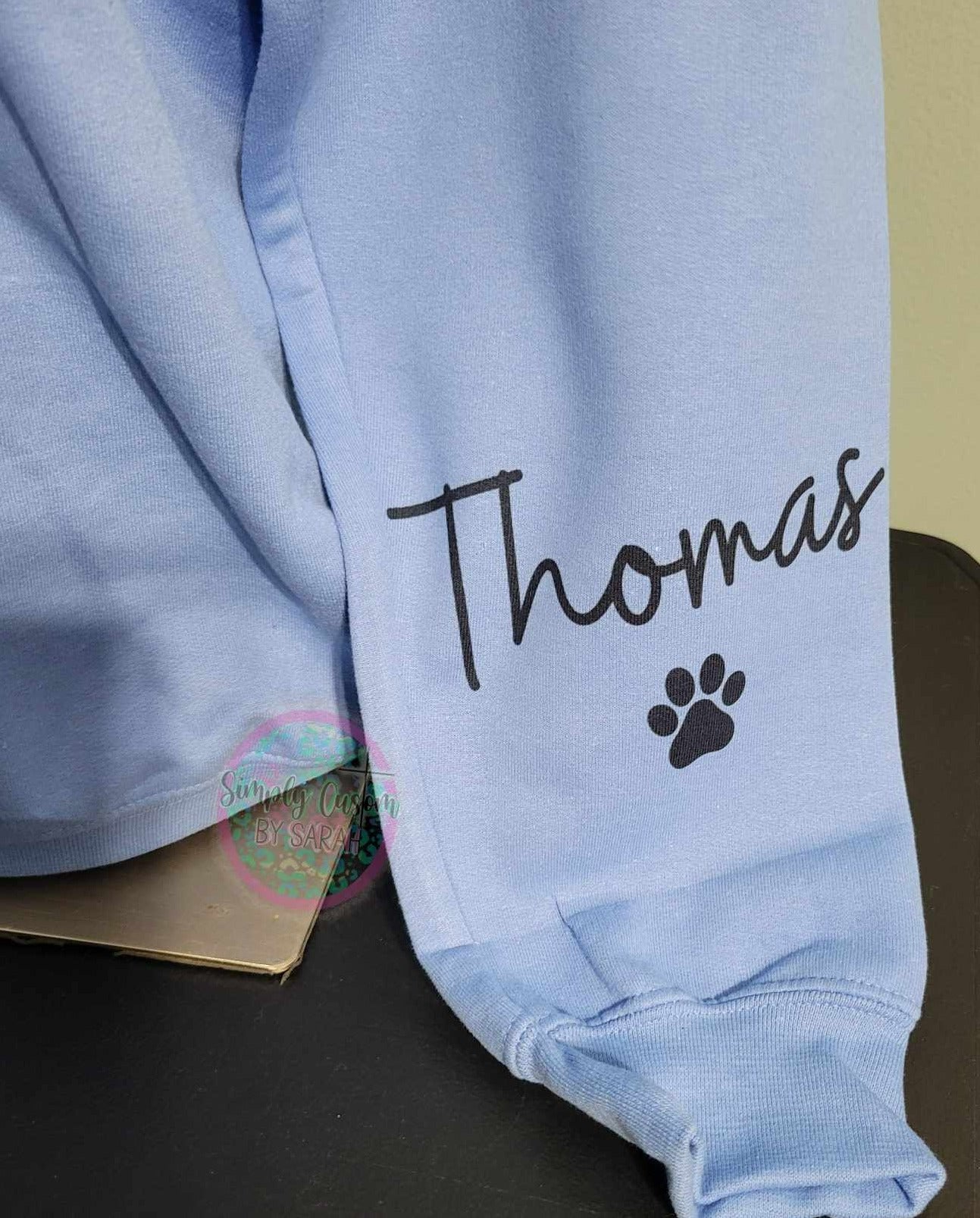 Cat Mom with Names on the Sleeves *NEW*